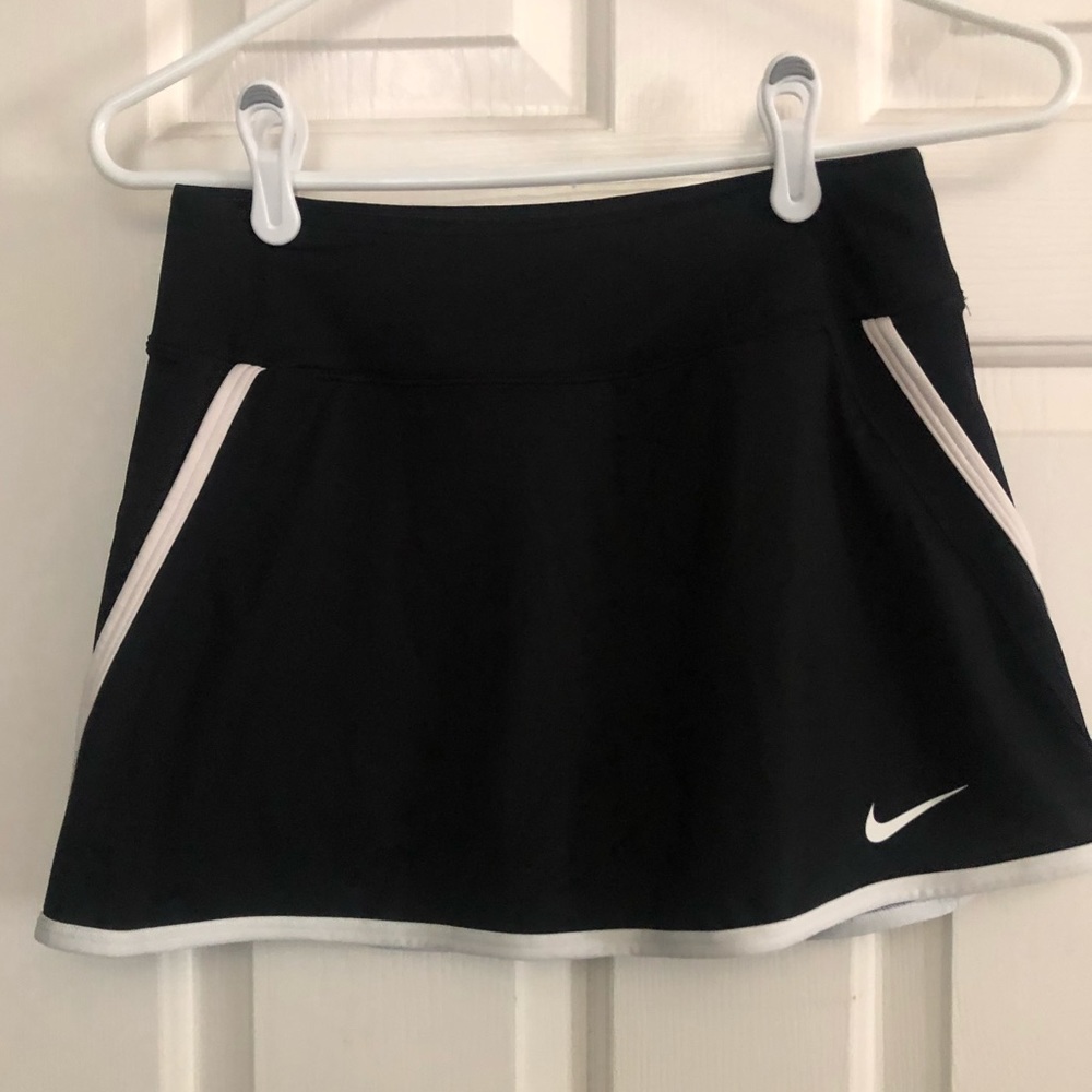 NIKE TENNIS SHIRT *worn once*